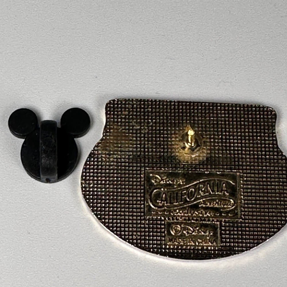 Dogface Butterfly Disney Pin California Adventure Exclusive Native Animal Specie - Picture 3 of 6